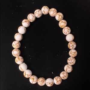 Beautiful Golden Veined Howlite Stone Beaded Bracelet